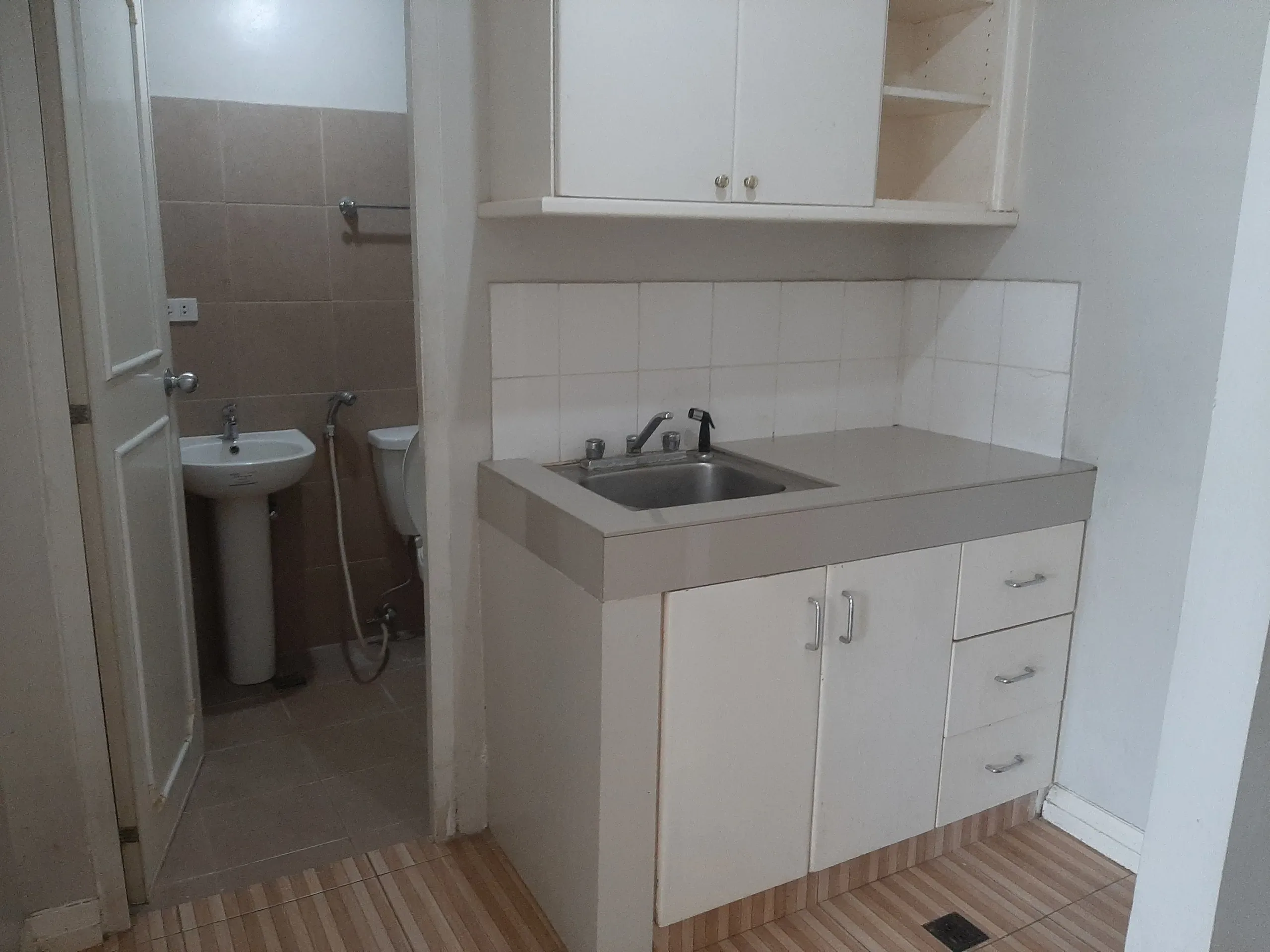 Condo for Rent · Palm Towers